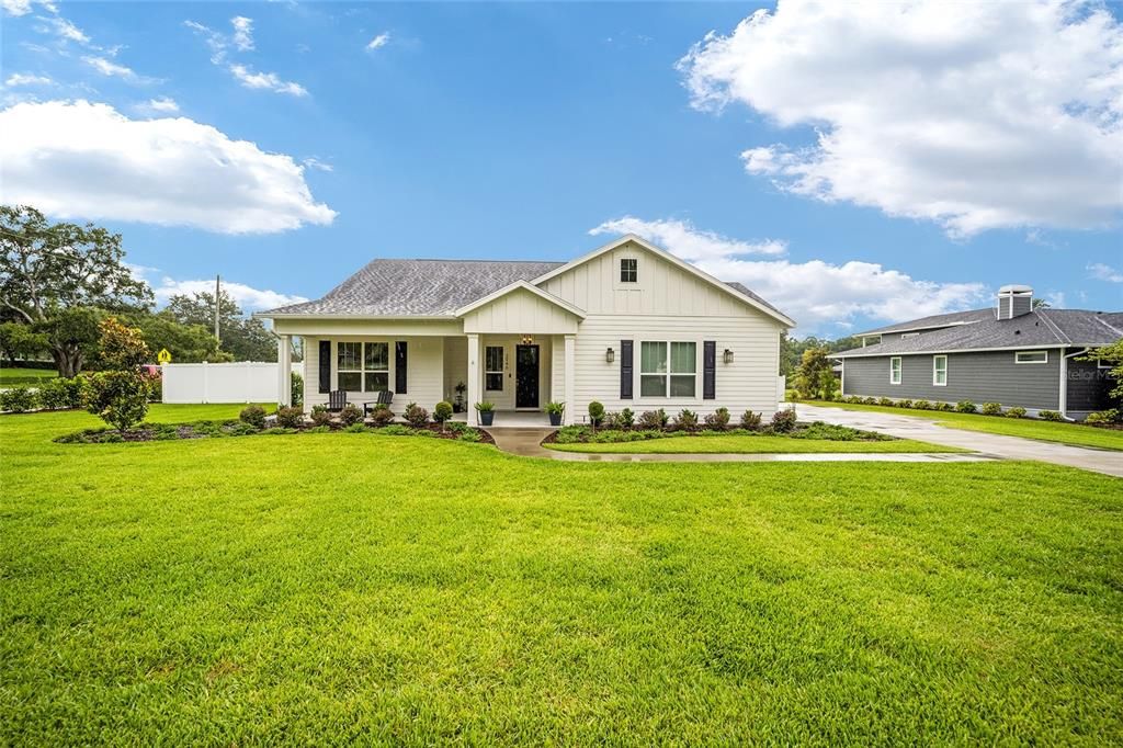 Recently Sold: $425,000 (4 beds, 2 baths, 2350 Square Feet)