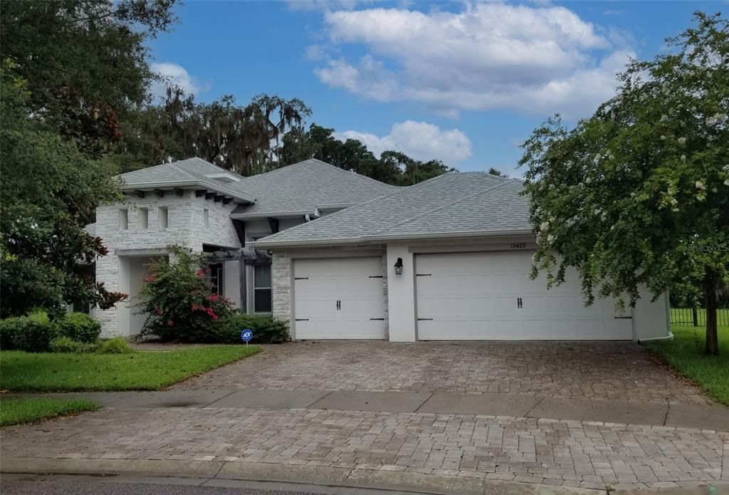 Recently Sold: $575,000 (4 beds, 2 baths, 3539 Square Feet)