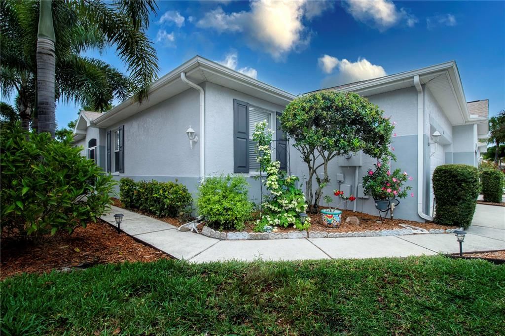Recently Sold: $205,000 (2 beds, 2 baths, 1364 Square Feet)
