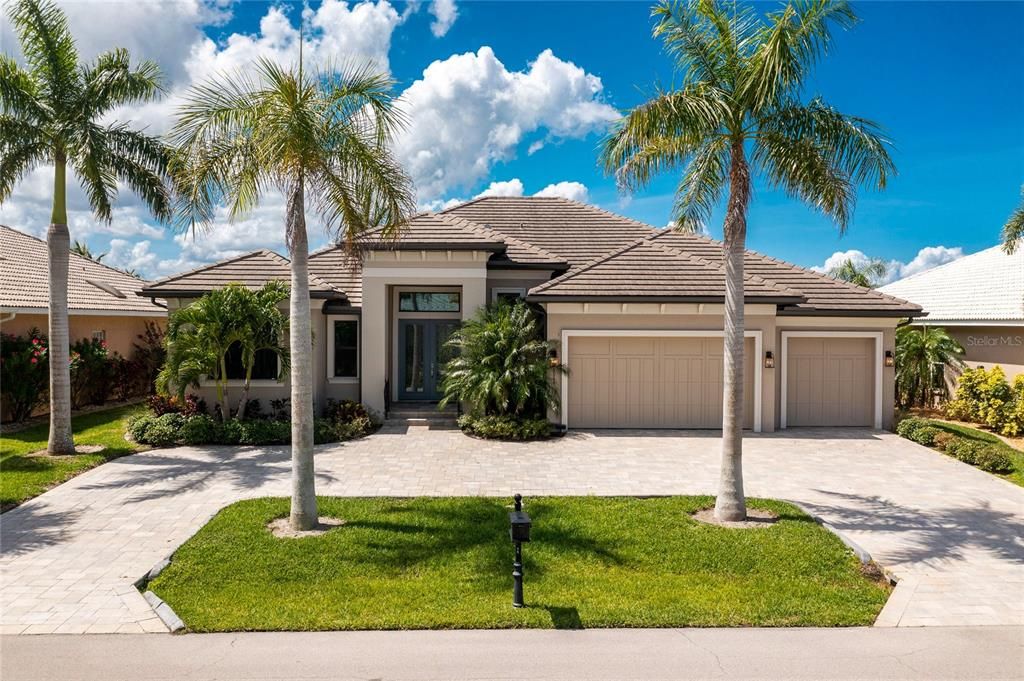 Vendido Recientemente: $1,225,000 (3 camas, 3 baños, 2432 Pies cuadrados)