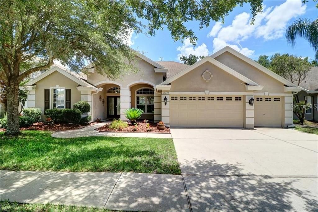 Recently Sold: $441,000 (5 beds, 3 baths, 3047 Square Feet)