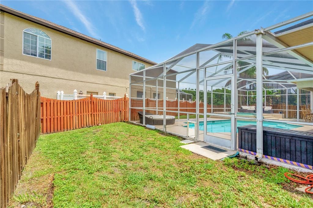 Recently Sold: $485,000 (5 beds, 2 baths, 3220 Square Feet)