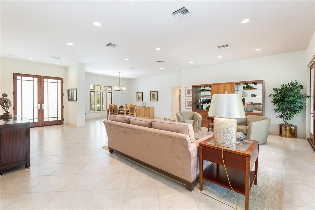 Recently Sold: $1,499,000 (4 beds, 3 baths, 3673 Square Feet)