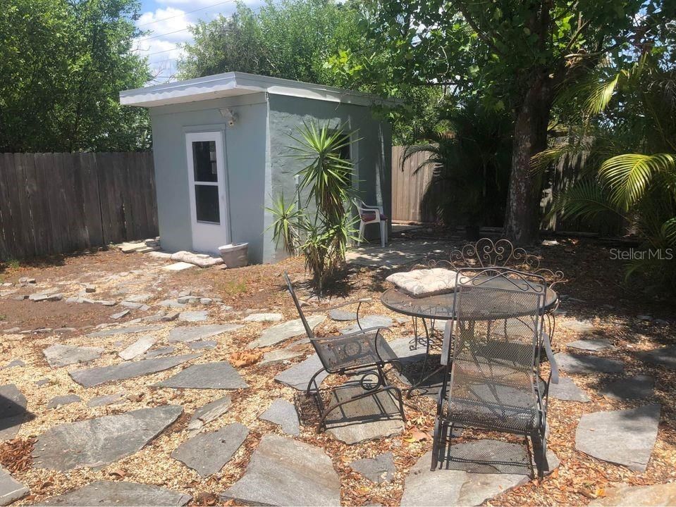 Recently Sold: $195,000 (3 beds, 2 baths, 1214 Square Feet)