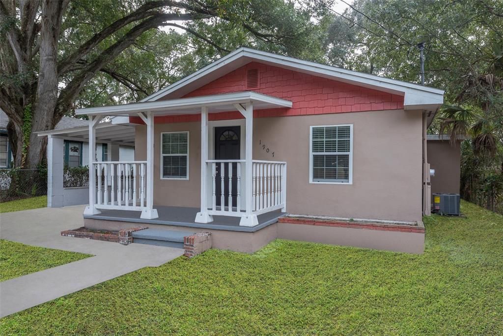 Recently Rented: $1,595 (3 beds, 2 baths, 913 Square Feet)