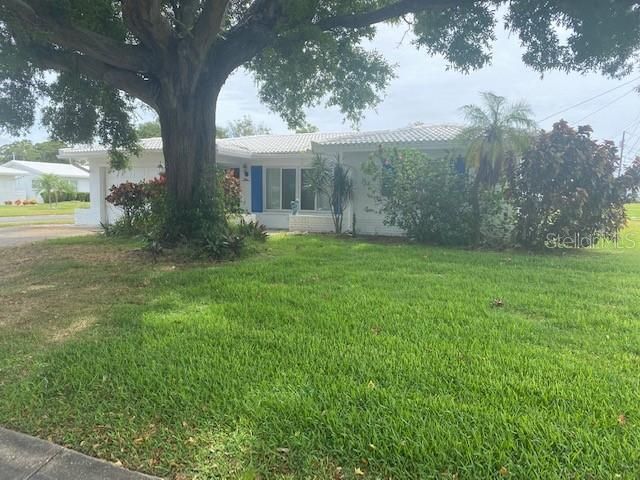Recently Sold: $175,000 (2 beds, 2 baths, 1587 Square Feet)