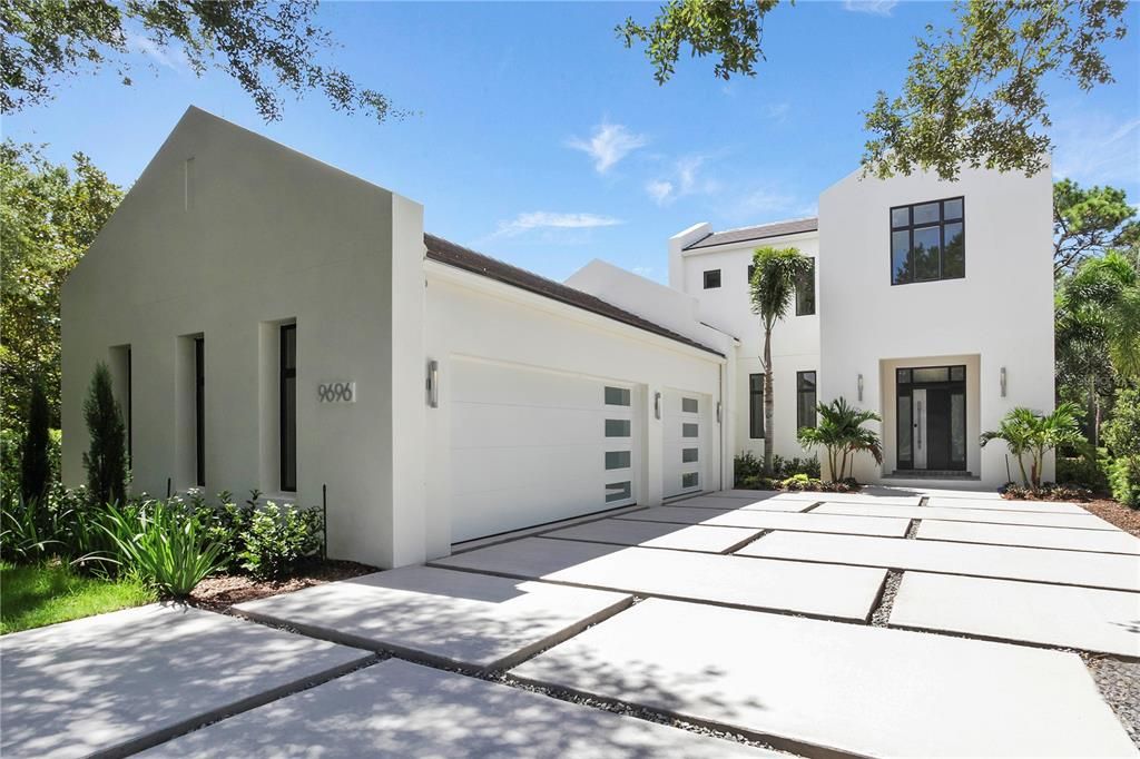 Recently Sold: $2,700,000 (4 beds, 4 baths, 4536 Square Feet)