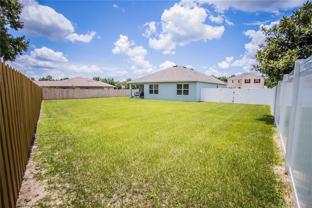 Recently Sold: $244,900 (4 beds, 2 baths, 1827 Square Feet)