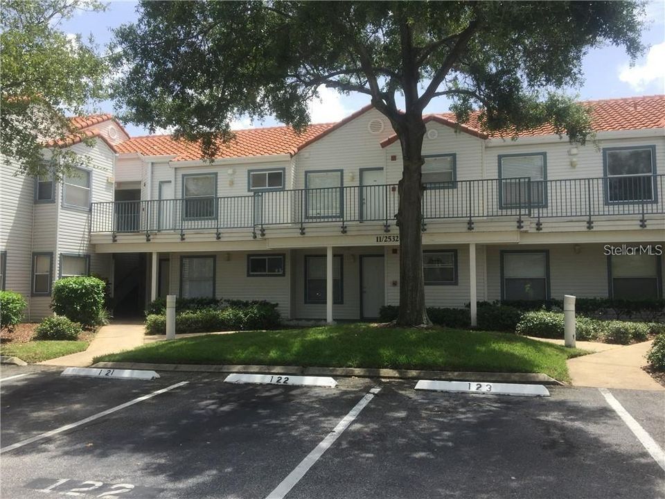 Recently Sold: $110,000 (2 beds, 2 baths, 900 Square Feet)