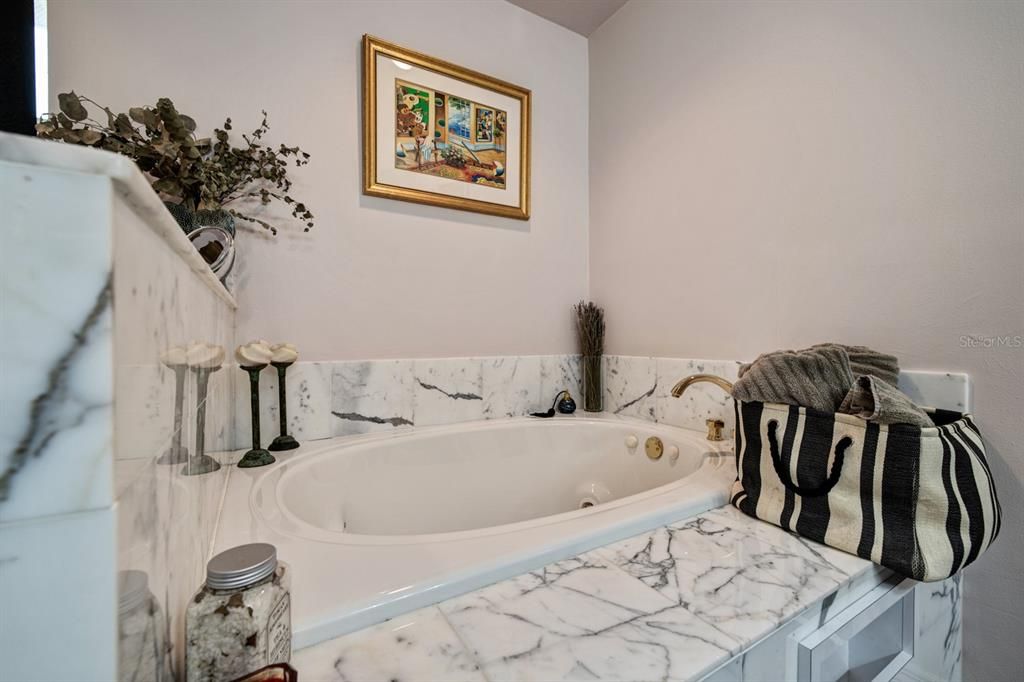 Недавно продано: $1,285,000 (3 спален, 2 ванн, 2470 Квадратных фут)
