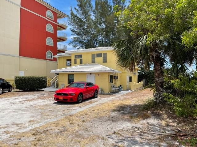 Recently Sold: $1,850,000 (4 beds, 4 baths, 2816 Square Feet)
