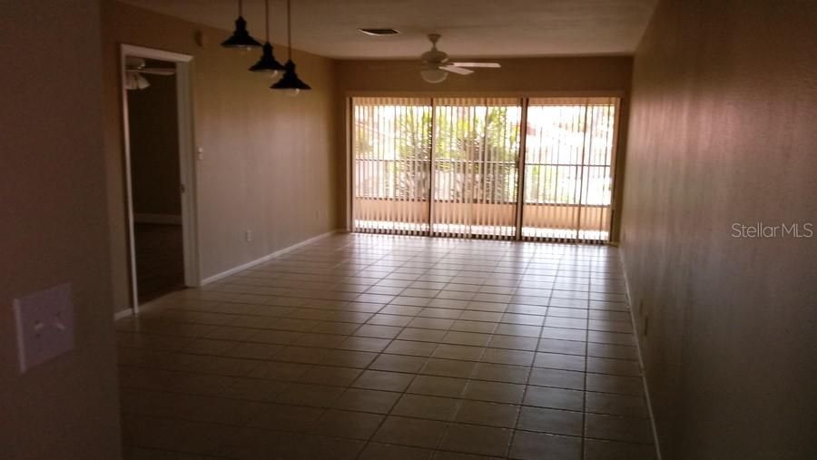 Recently Rented: $1,950 (2 beds, 2 baths, 1260 Square Feet)