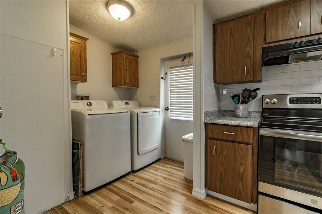 Recently Sold: $144,990 (3 beds, 2 baths, 1485 Square Feet)