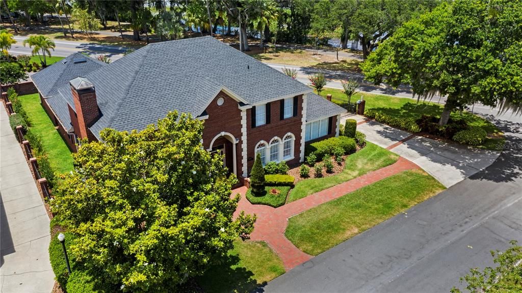 Recently Sold: $1,250,000 (4 beds, 3 baths, 4744 Square Feet)