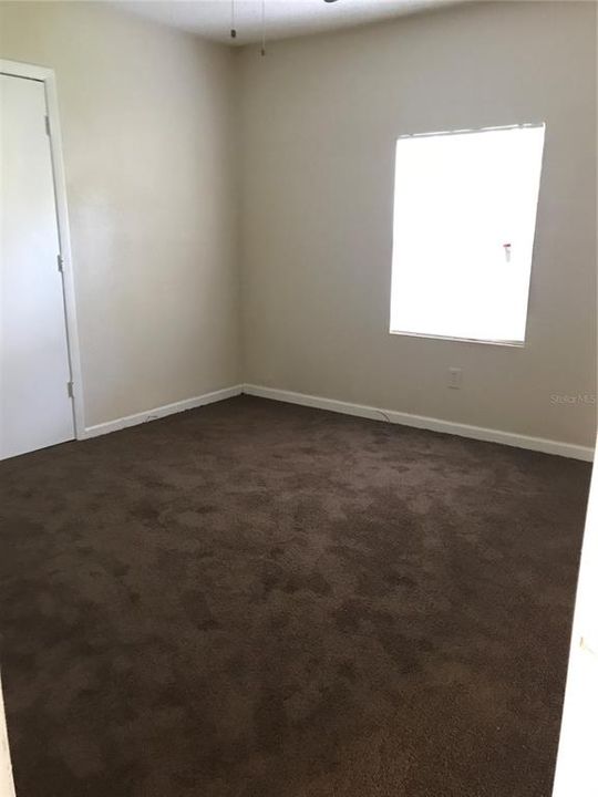 Recently Rented: $925 (3 beds, 1 baths, 958 Square Feet)