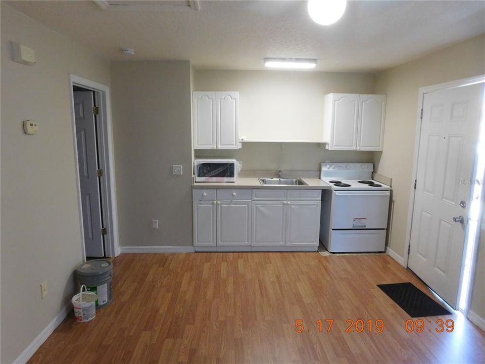 Recently Rented: $875 (1 beds, 1 baths, 600 Square Feet)
