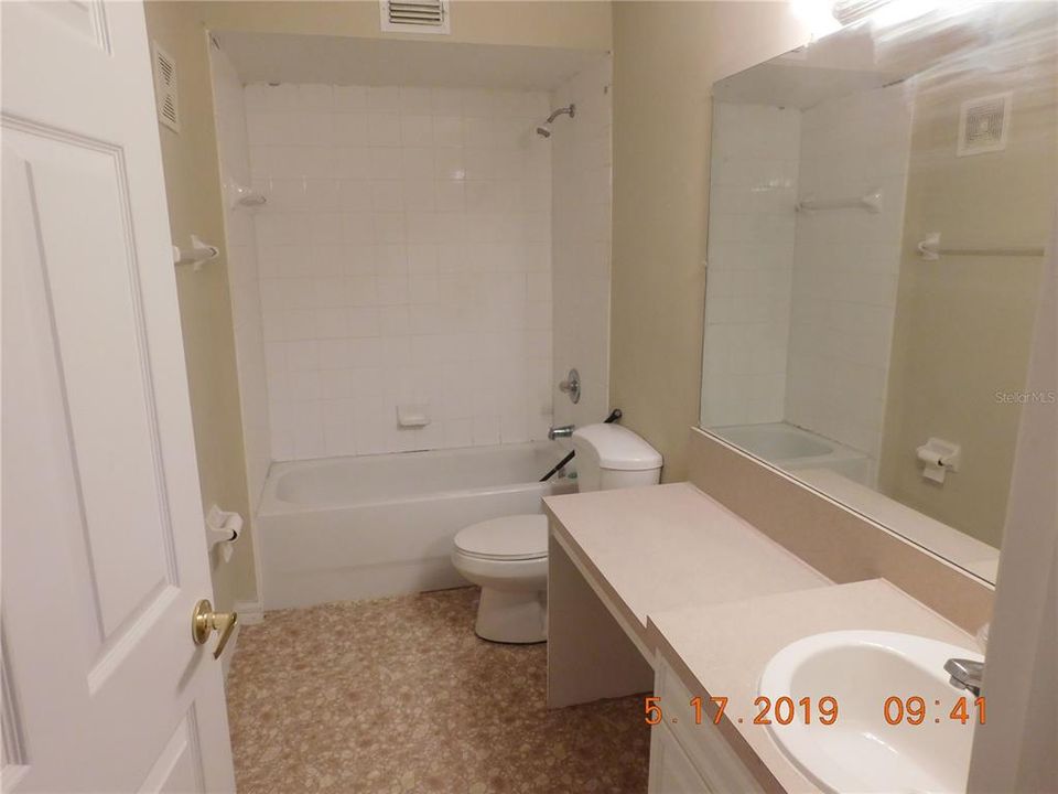 Недавно арендовано: $875 (1 спален, 1 ванн, 600 Квадратных фут)