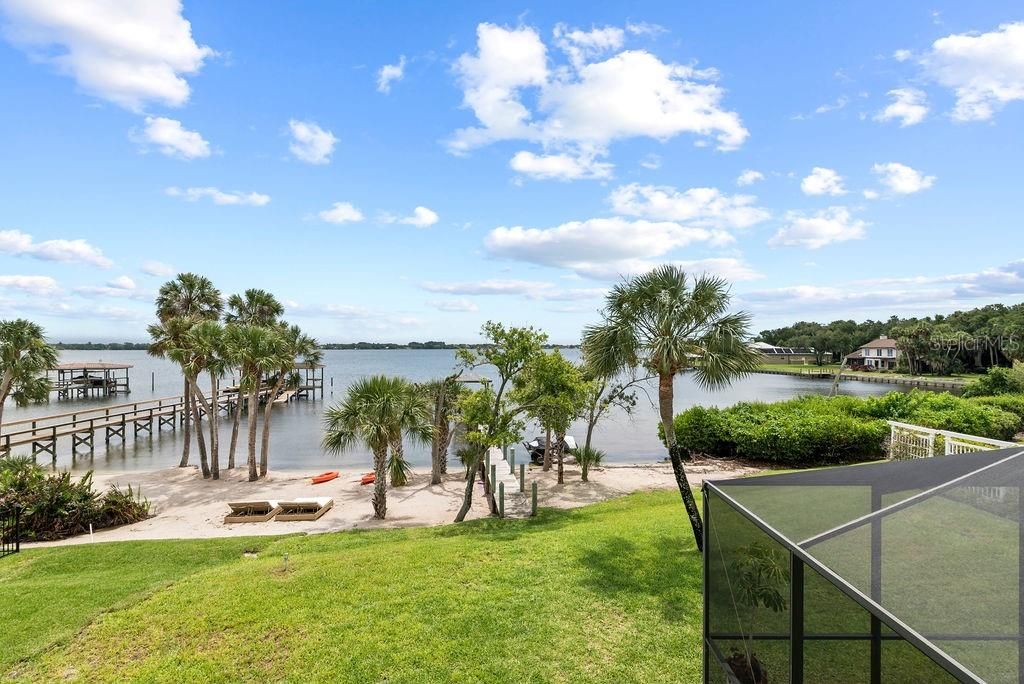 Recently Sold: $1,495,000 (5 beds, 4 baths, 3543 Square Feet)