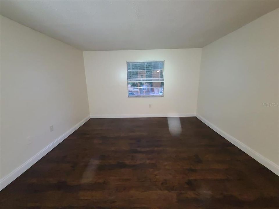 Recently Rented: $1,000 (2 beds, 2 baths, 955 Square Feet)