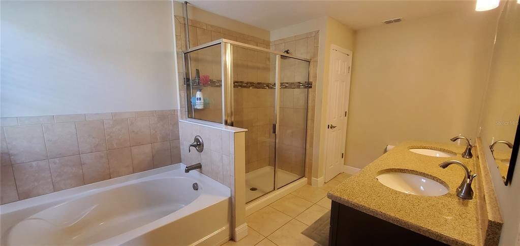 Недавно арендовано: $2,500 (4 спален, 2 ванн, 2426 Квадратных фут)