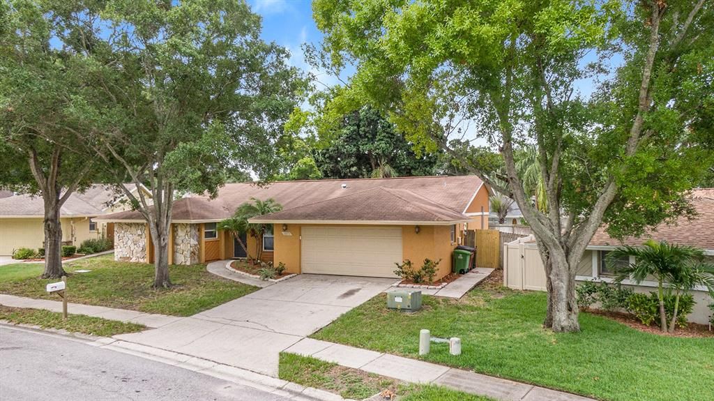 Recently Sold: $379,900 (3 beds, 2 baths, 1666 Square Feet)