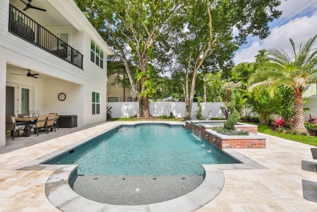 Recently Sold: $1,450,000 (4 beds, 4 baths, 3633 Square Feet)