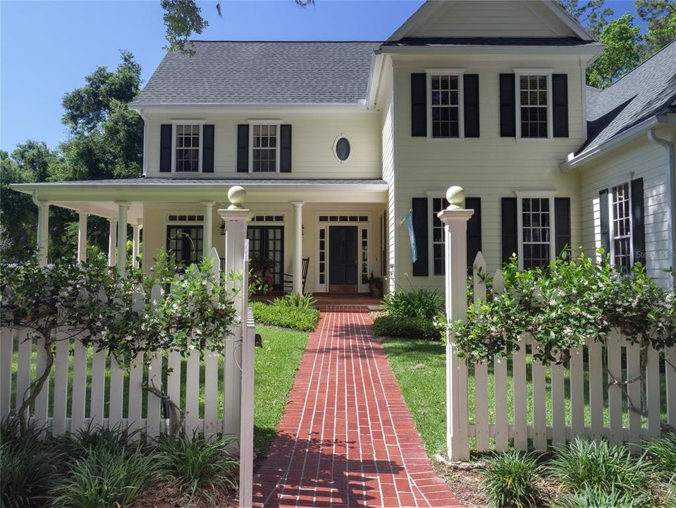 Recently Sold: $5,000,000 (5 beds, 3 baths, 3911 Square Feet)