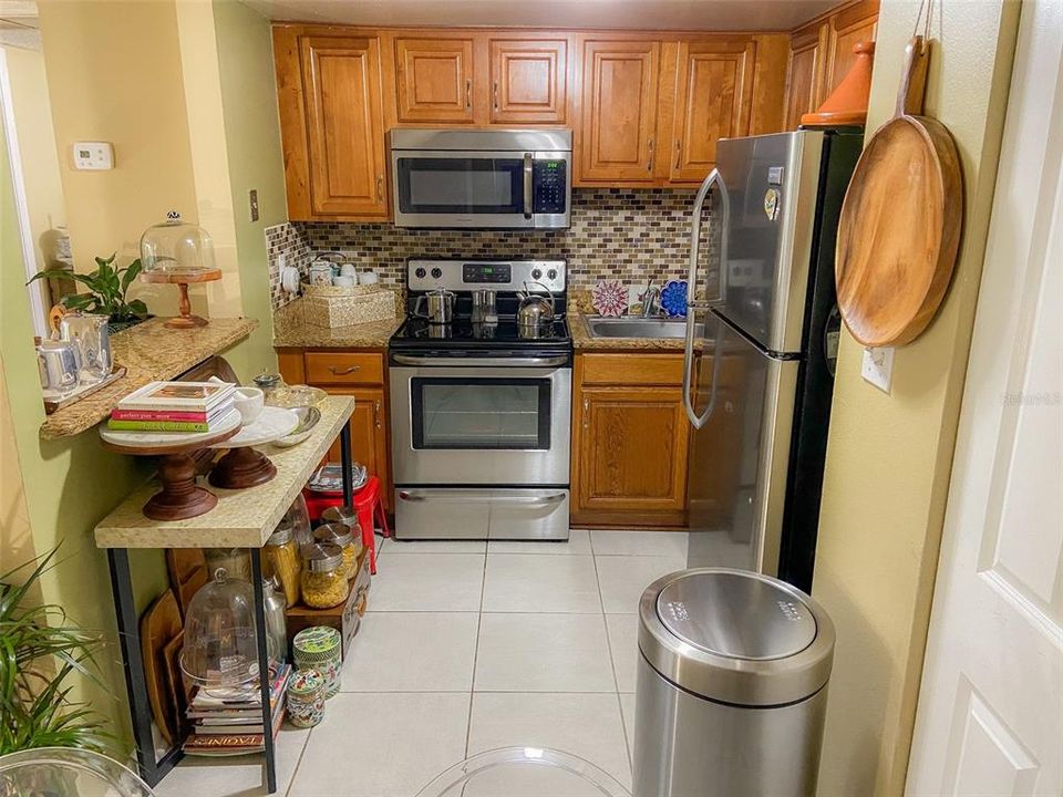 Recently Sold: $129,000 (1 beds, 1 baths, 607 Square Feet)