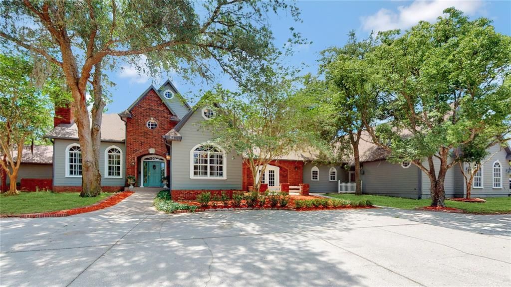 Recently Sold: $1,450,000 (6 beds, 3 baths, 7506 Square Feet)