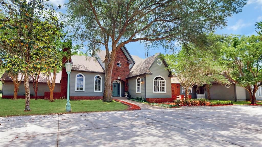 Recently Sold: $1,450,000 (6 beds, 3 baths, 7506 Square Feet)