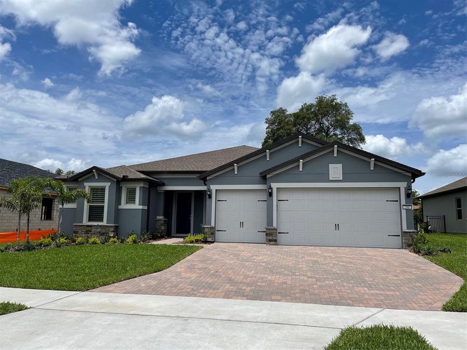 Recently Sold: $585,230 (3 beds, 3 baths, 2501 Square Feet)