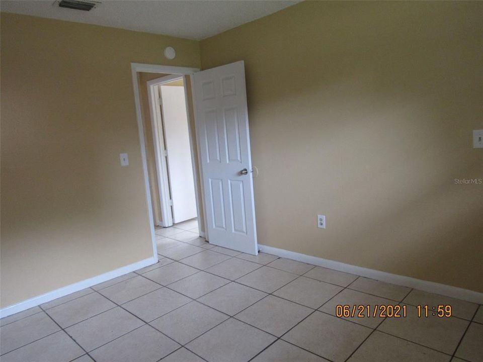 Recently Rented: $825 (2 beds, 1 baths, 840 Square Feet)