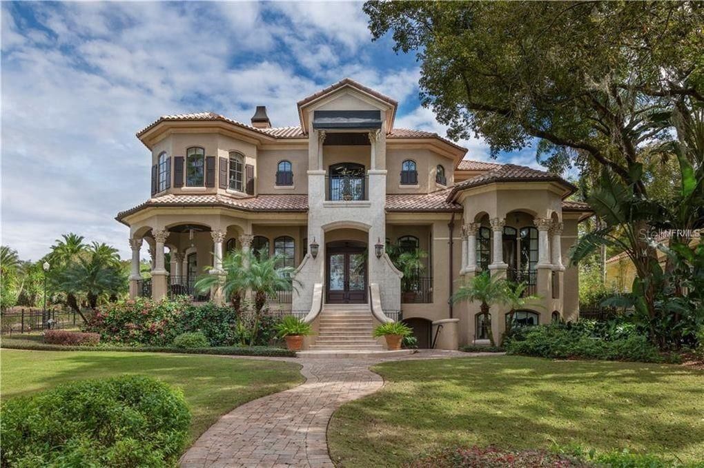 Recently Sold: $3,158,667 (5 beds, 6 baths, 6478 Square Feet)