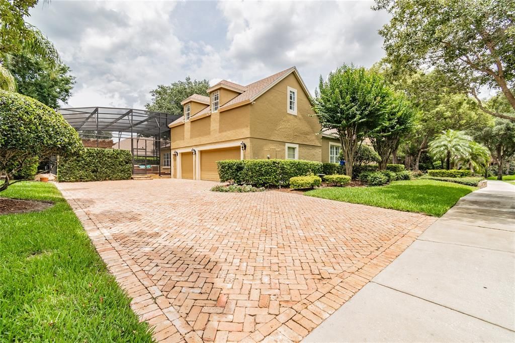 Recently Sold: $1,150,000 (5 beds, 4 baths, 4781 Square Feet)