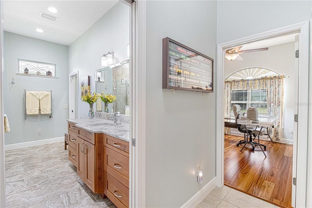 Recently Sold: $850,000 (3 beds, 2 baths, 2498 Square Feet)