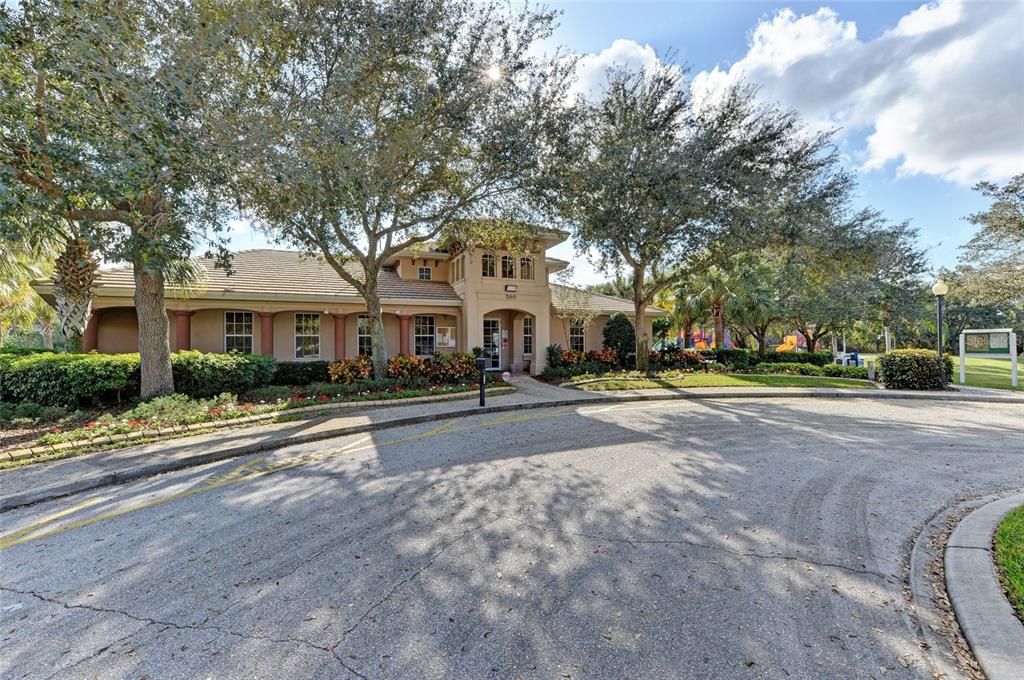 Recently Sold: $625,000 (4 beds, 3 baths, 2618 Square Feet)