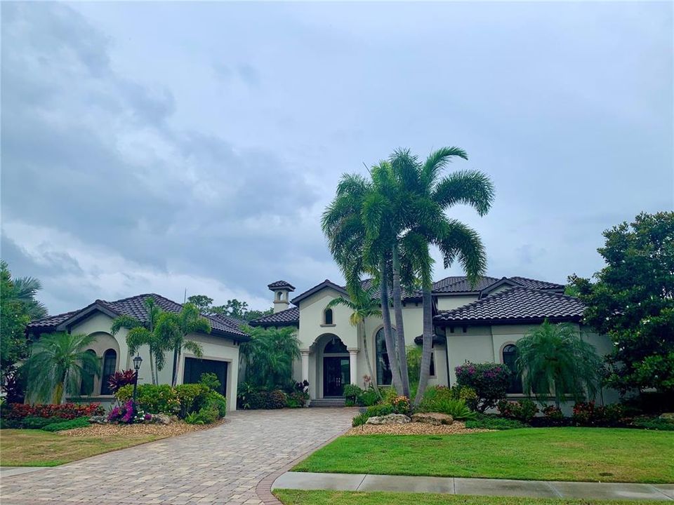 Recently Sold: $3,000,000 (4 beds, 4 baths, 5485 Square Feet)