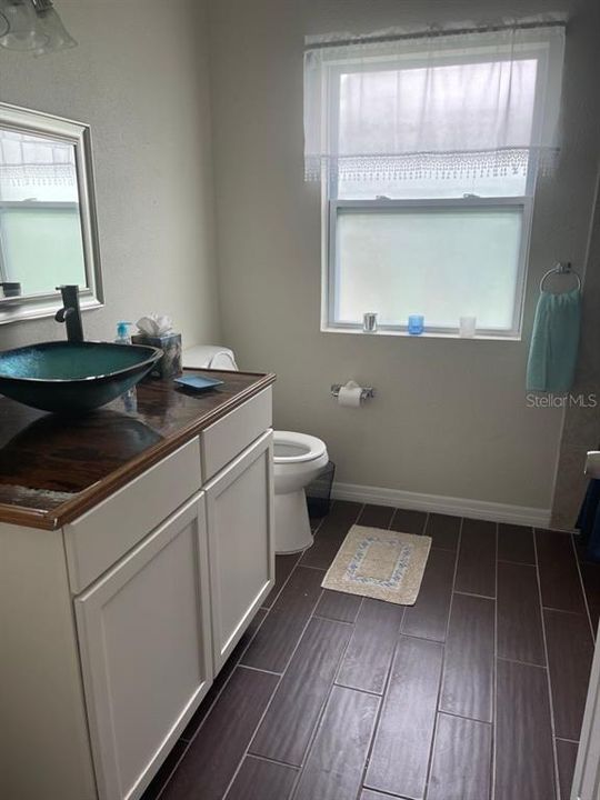 Recently Rented: $1,750 (3 beds, 2 baths, 1609 Square Feet)