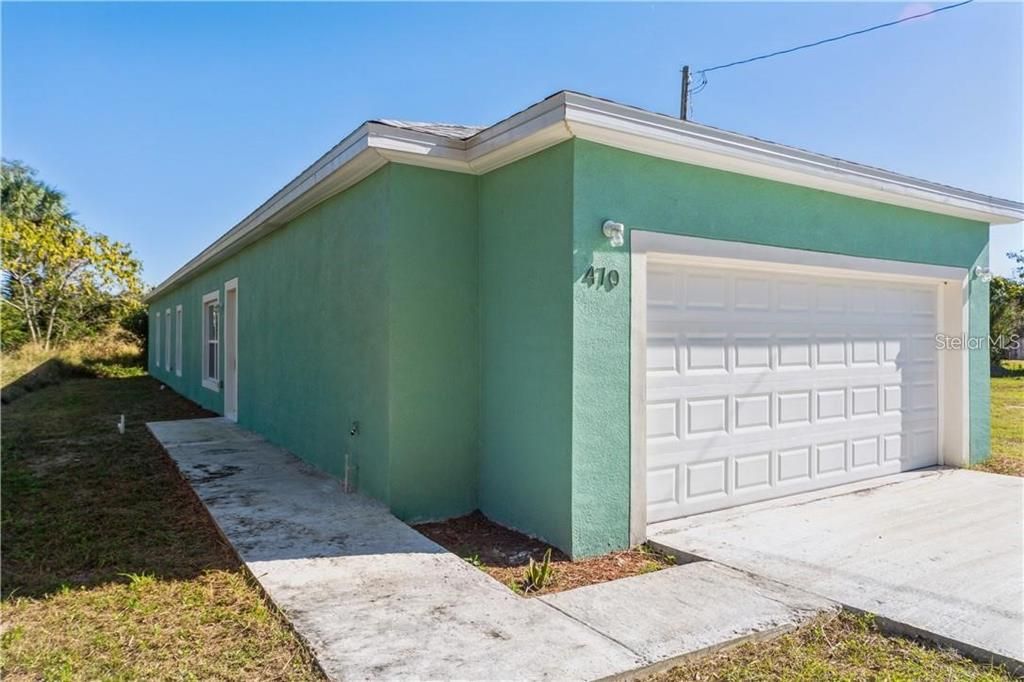 Recently Rented: $1,750 (3 beds, 2 baths, 1609 Square Feet)