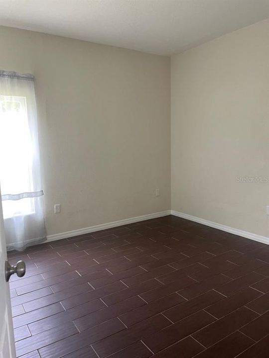 Recently Rented: $1,750 (3 beds, 2 baths, 1609 Square Feet)