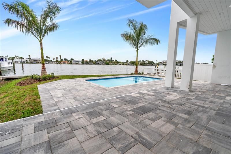 Recently Sold: $3,299,900 (4 beds, 4 baths, 4100 Square Feet)