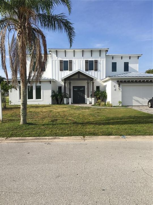Recently Sold: $1,300,000 (3 beds, 2 baths, 2198 Square Feet)