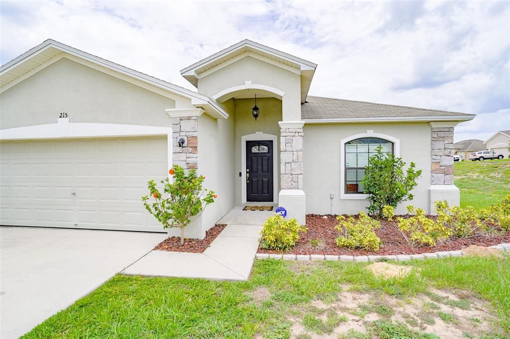 Recently Sold: $209,500 (3 beds, 2 baths, 1300 Square Feet)