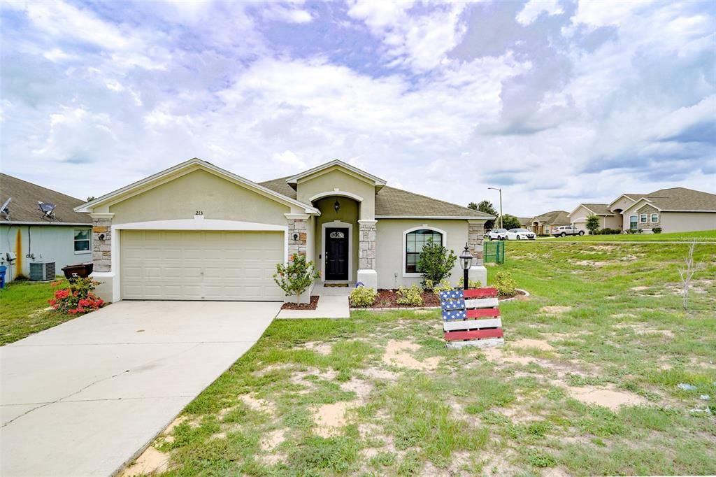 Recently Sold: $209,500 (3 beds, 2 baths, 1300 Square Feet)