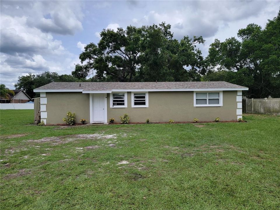Recently Sold: $209,900 (3 beds, 1 baths, 1023 Square Feet)