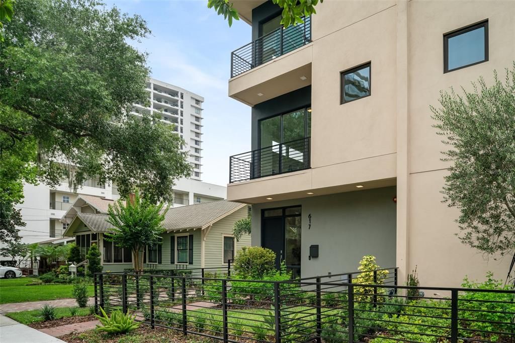 Vendido Recientemente: $1,250,000 (4 camas, 3 baños, 3128 Pies cuadrados)