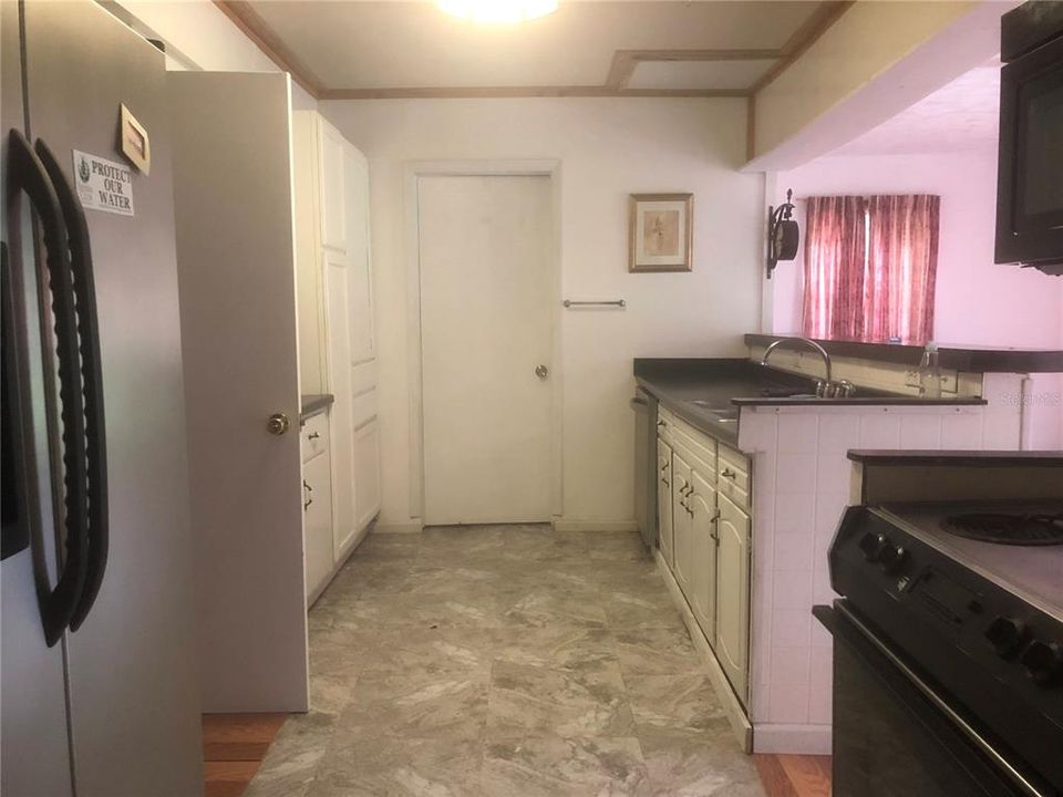Recently Sold: $129,000 (2 beds, 2 baths, 1540 Square Feet)