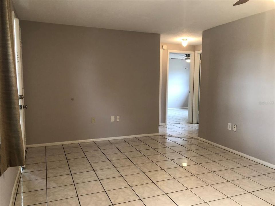 Recently Rented: $1,295 (3 beds, 2 baths, 1056 Square Feet)