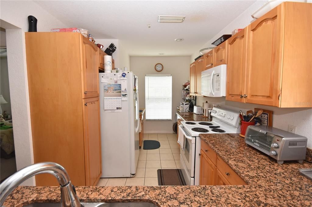 Recently Sold: $279,900 (3 beds, 2 baths, 1272 Square Feet)