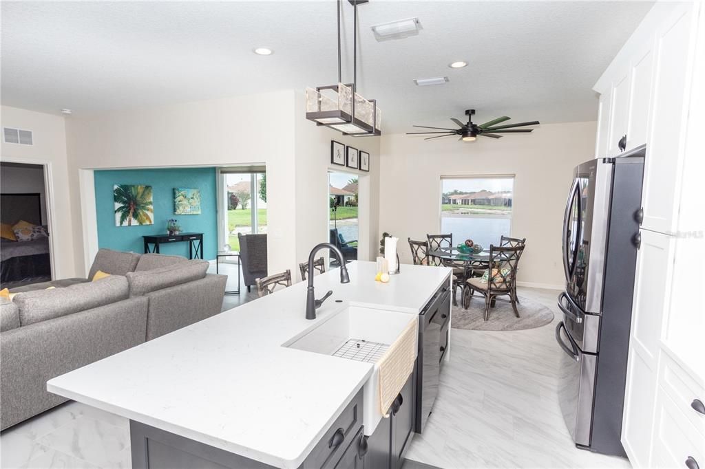 Recently Sold: $250,000 (2 beds, 2 baths, 1520 Square Feet)